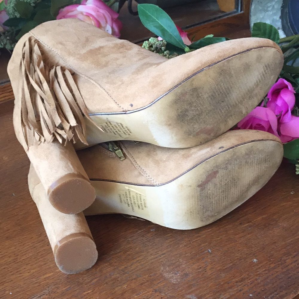 NY&C Fringe Heeled Booties - Picture 6 of 10